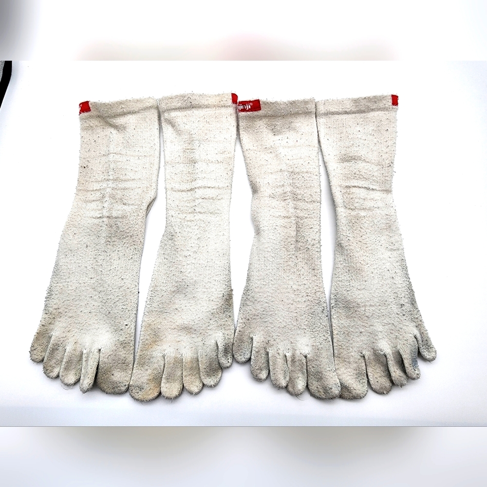 Lot of 2 pairs White Injinji Performance Toesocks Mens Size Large Crew Length